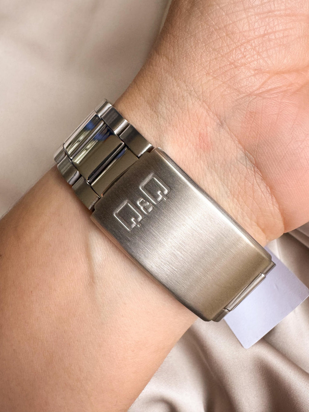 RELOJ QYQ MULTIFUNCIONAL UNISEX