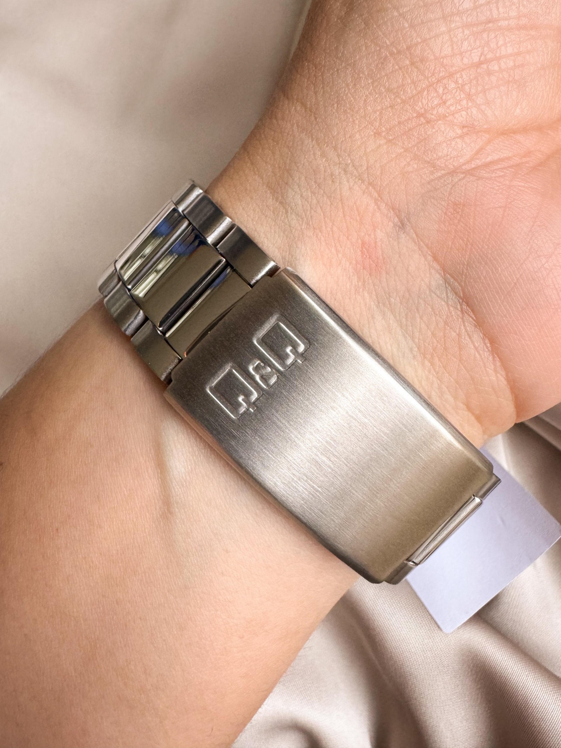 RELOJ QYQ MULTIFUNCIONAL UNISEX