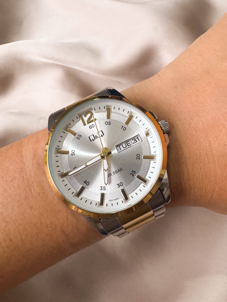 RELOJ QYQ A36A BICOLOR HOMBRE CALENDARIO