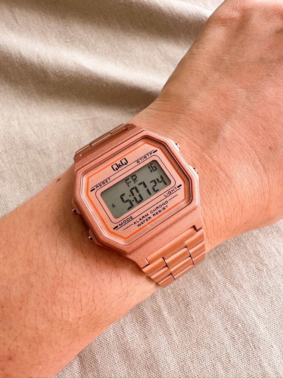 Reloj QYQ G17A004JY COBRE DIGITAL