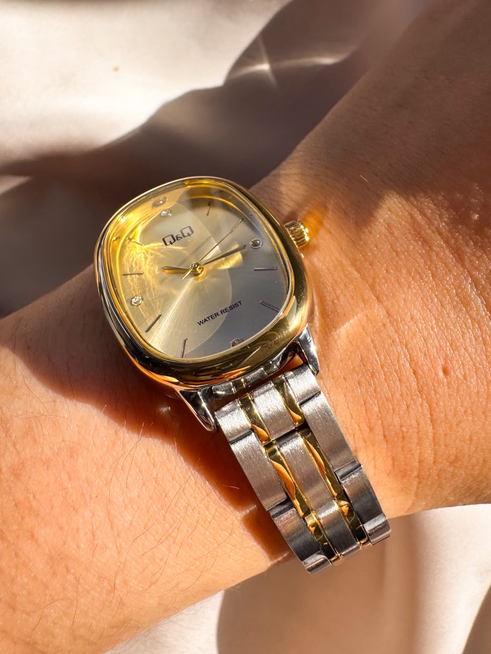 RELOJ QYQ Q06C004PY BICOLOR