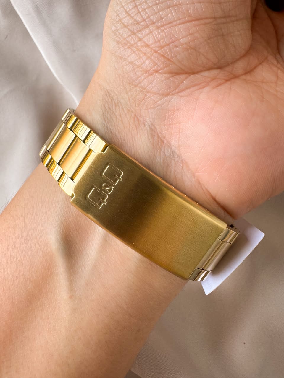 RELOJ QYQ Q82B-008PY TODO DORADO