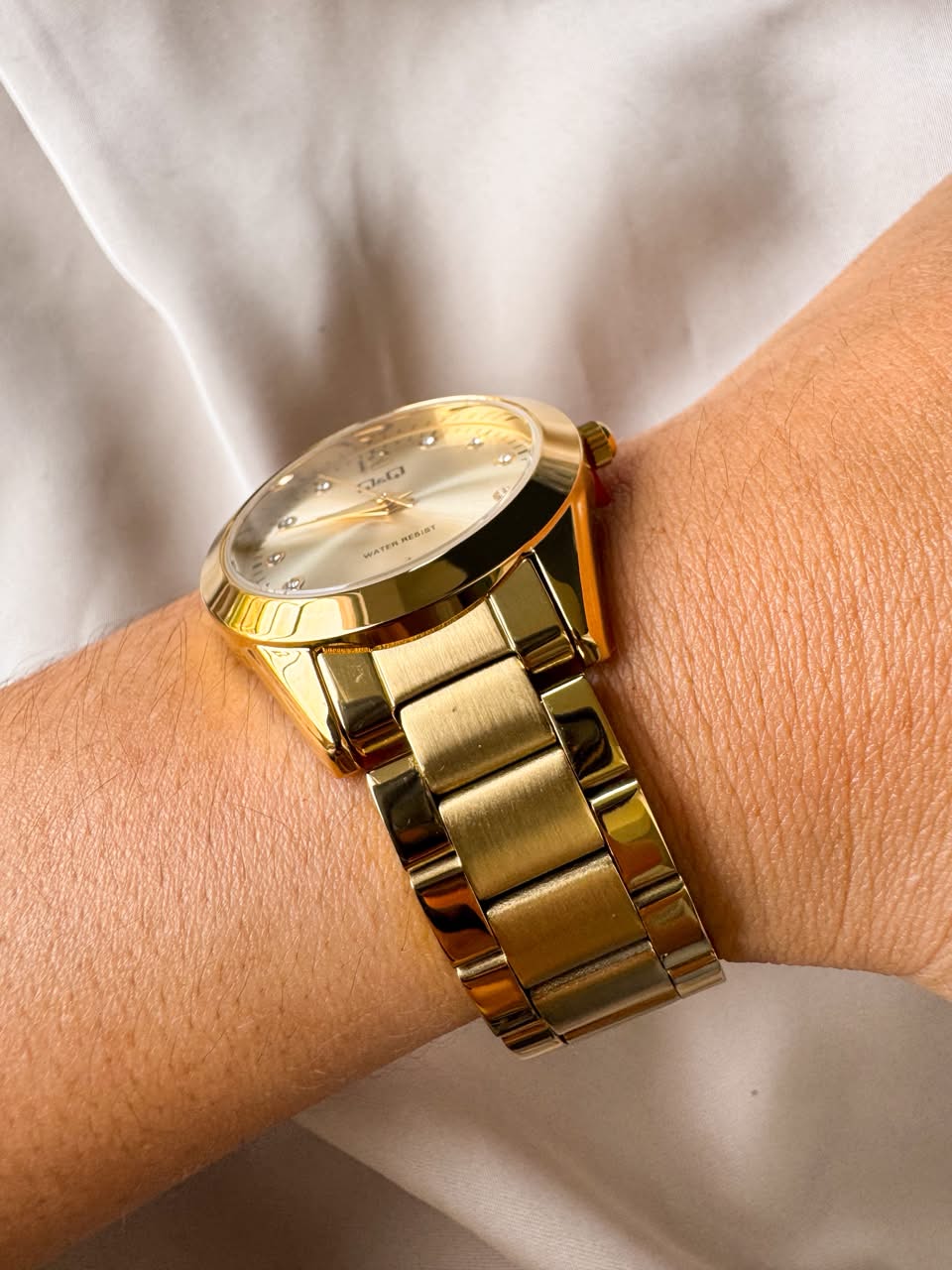 RELOJ QYQ Q82B-008PY TODO DORADO