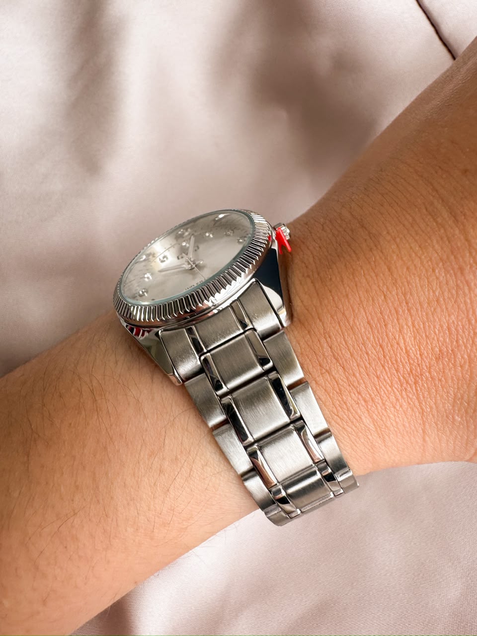 RELOJ QYQ Z65P PLATEADO PEQUEÑO