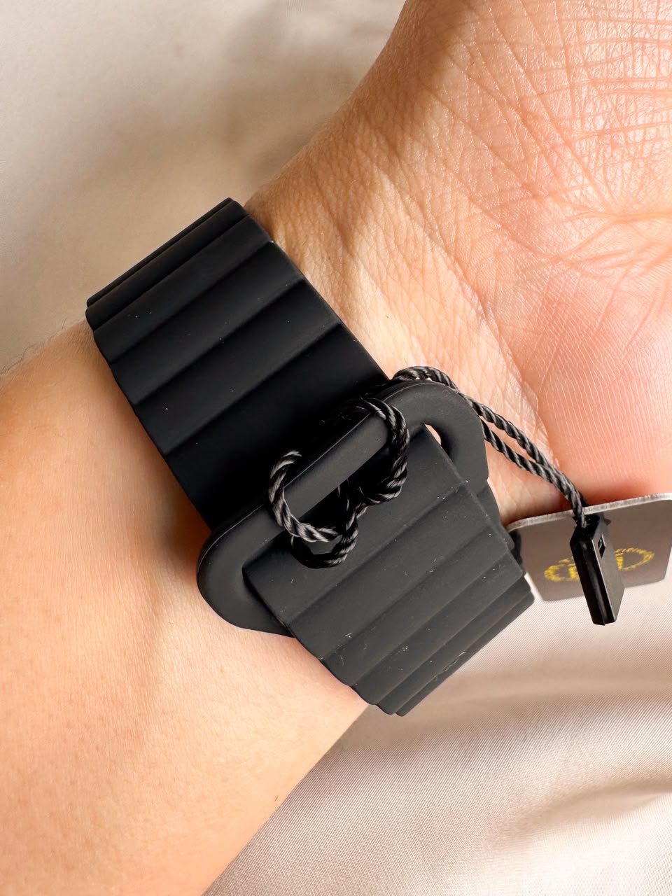 RELOJ Y25039-07 YESS NEGRO SILICONA
