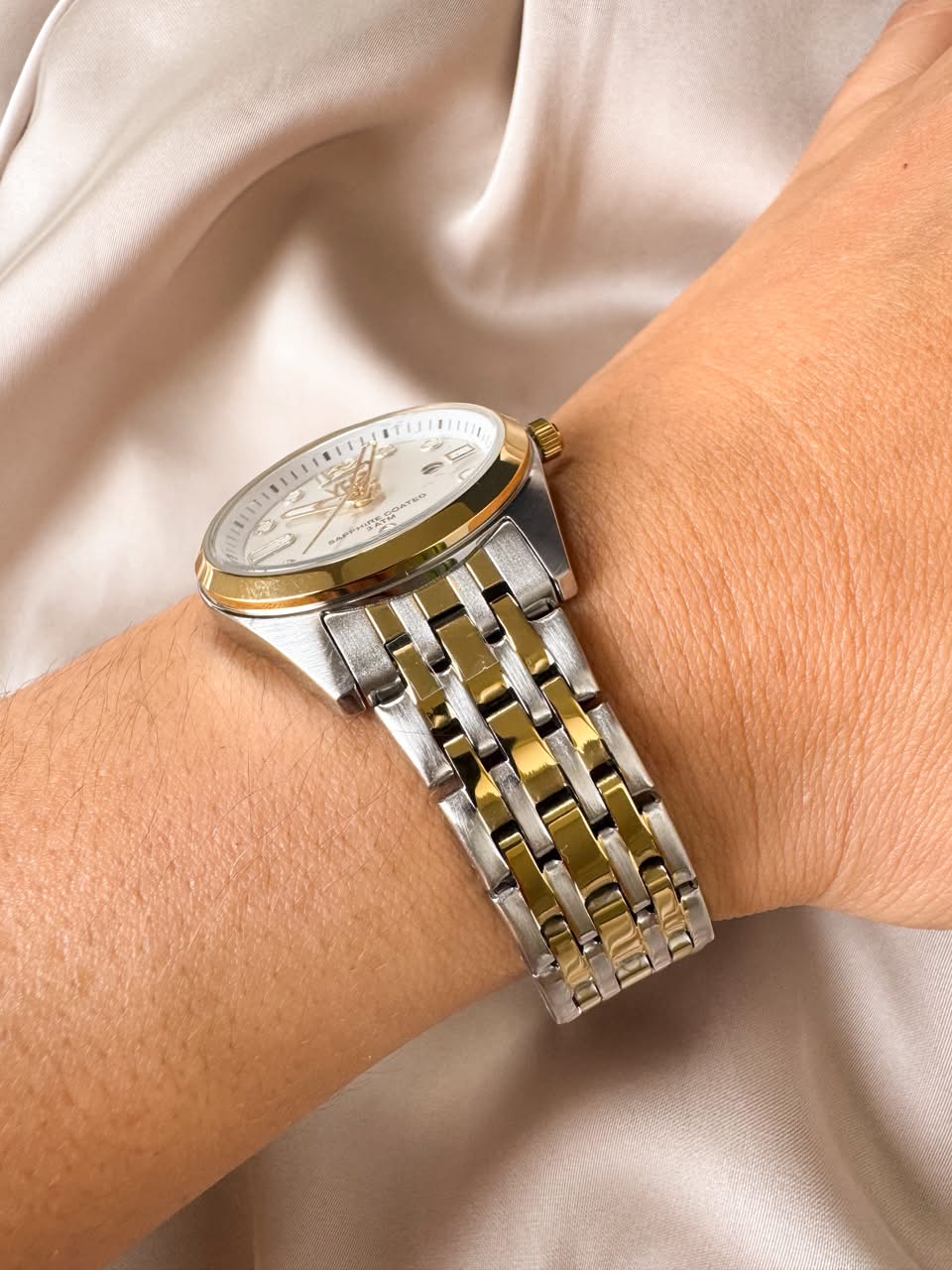 RELOJ YESS Y25036L-M03 PLATEADO- DORADO PEQUEÑO