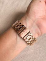 QYQ 63A ORO ROSA BROCHE