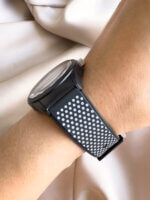 QYQ VR28 DEPORTIVO NEGRO PUNTOS BLANCO PULSO