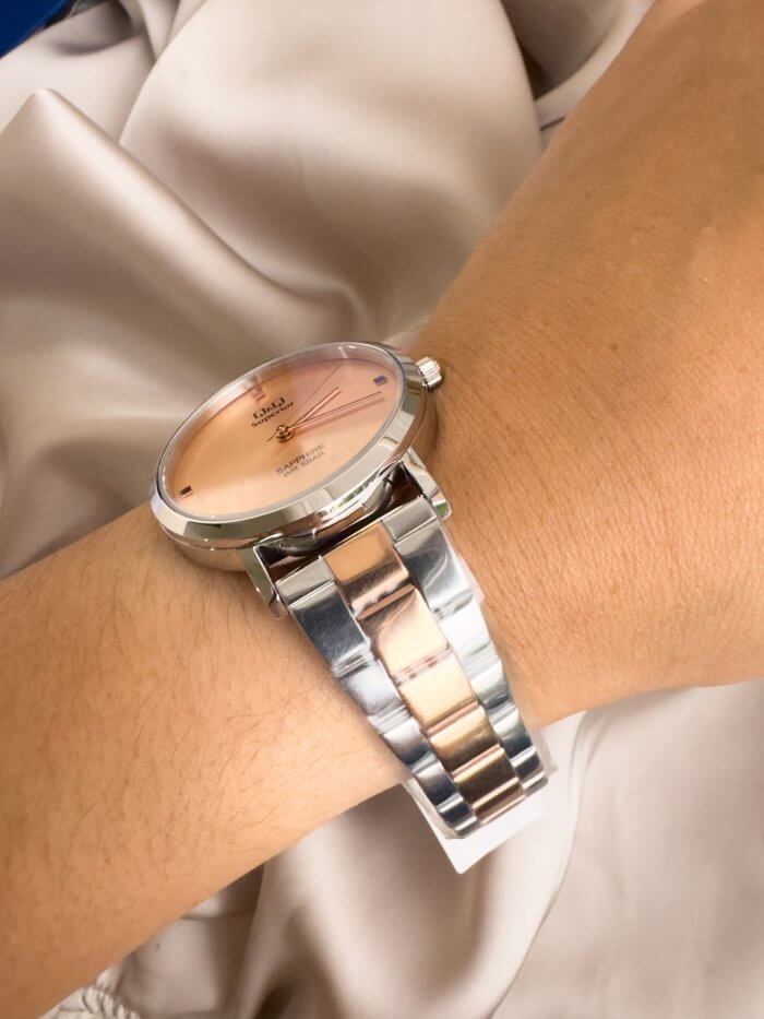 Reloj QYQ superior bicolor - Imagen 2