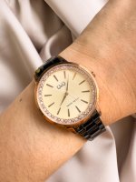 Reloj QYQ negro para mujer