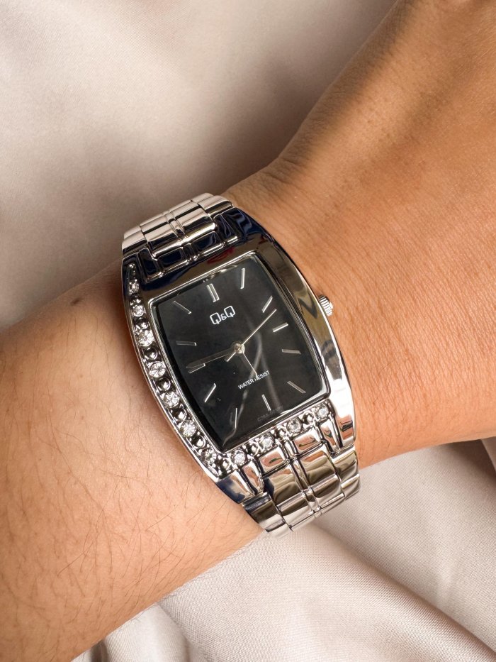 Reloj QYQ para mujer - Imagen 1