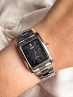Reloj QYQ pequeño plateado