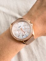 Reloj QYQ oro rosa multifuncional