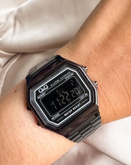 Reloj QYQ digital negro