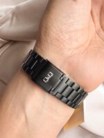 Reloj QYQ digital negro - Imagen 3