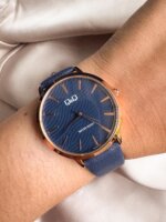 Reloj QYQ de mujer azul