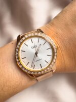 Reloj QYQ oro rosa piedritas