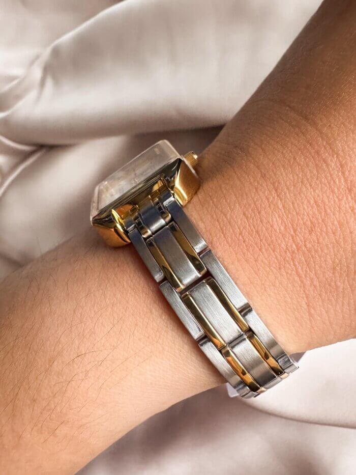 Reloj QYQ bicolor pequeño - Imagen 2