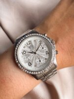 SMT-241008-01 RELOJ YESS PLATEADO PIEDRAS