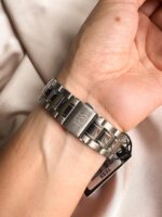 SMT-241008-01 RELOJ YESS PLATEADO PIEDRAS - Imagen 3