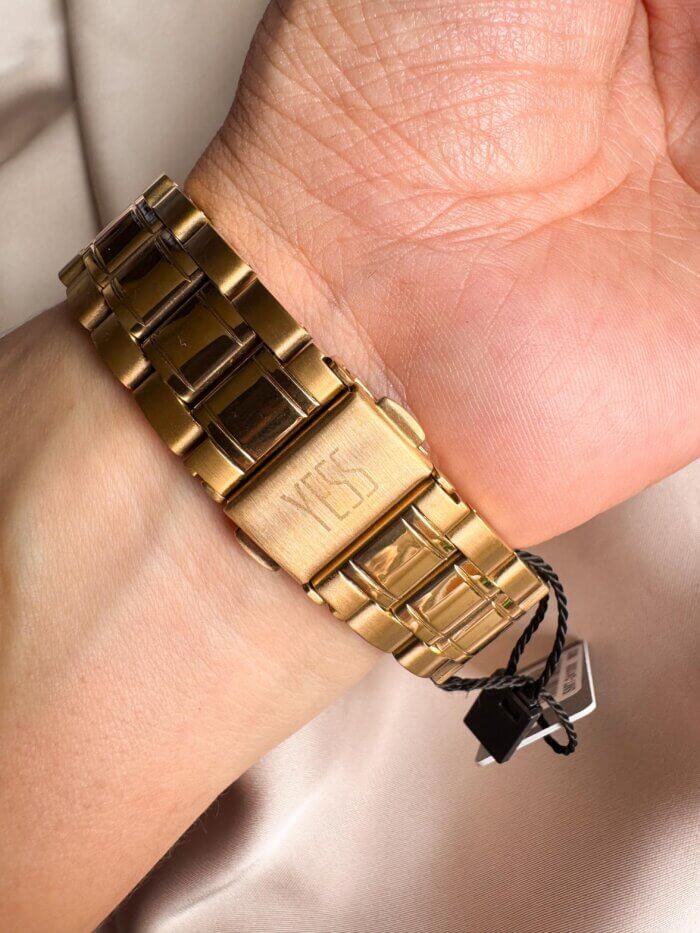 SMT-241008-03 RELOJ YESS DORADO PIEDRAS - Imagen 3