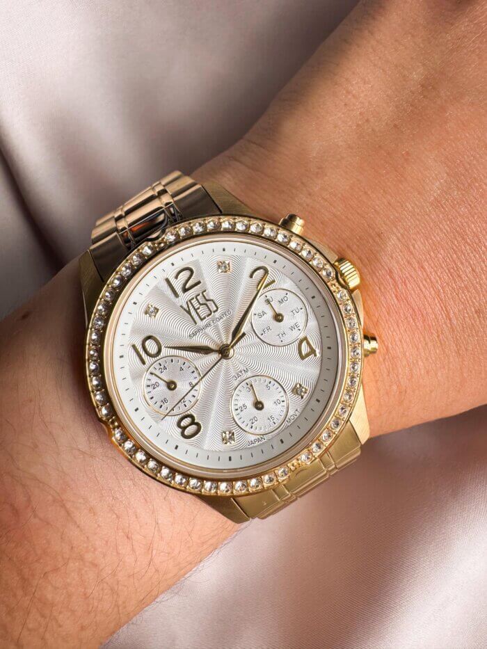 SMT-241008-03 RELOJ YESS DORADO PIEDRAS - Imagen 1