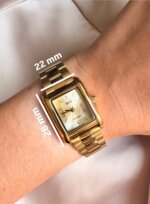 Reloj QYQ dorado pequeño - Imagen 2