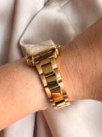 Reloj QYQ dorado pequeño - Imagen 3