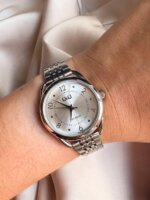 Reloj QYQ Plateado pequeño