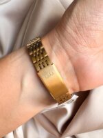 Reloj QYQ dorado pequeño - Imagen 3