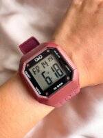 Reloj QYQ digital M158J008Y vinotinto
