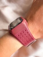 Reloj QYQ digital M158J008Y vinotinto - Imagen 2