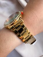 RELOJ QYQ DORADO MUJER Q33B-502PY - Imagen 2