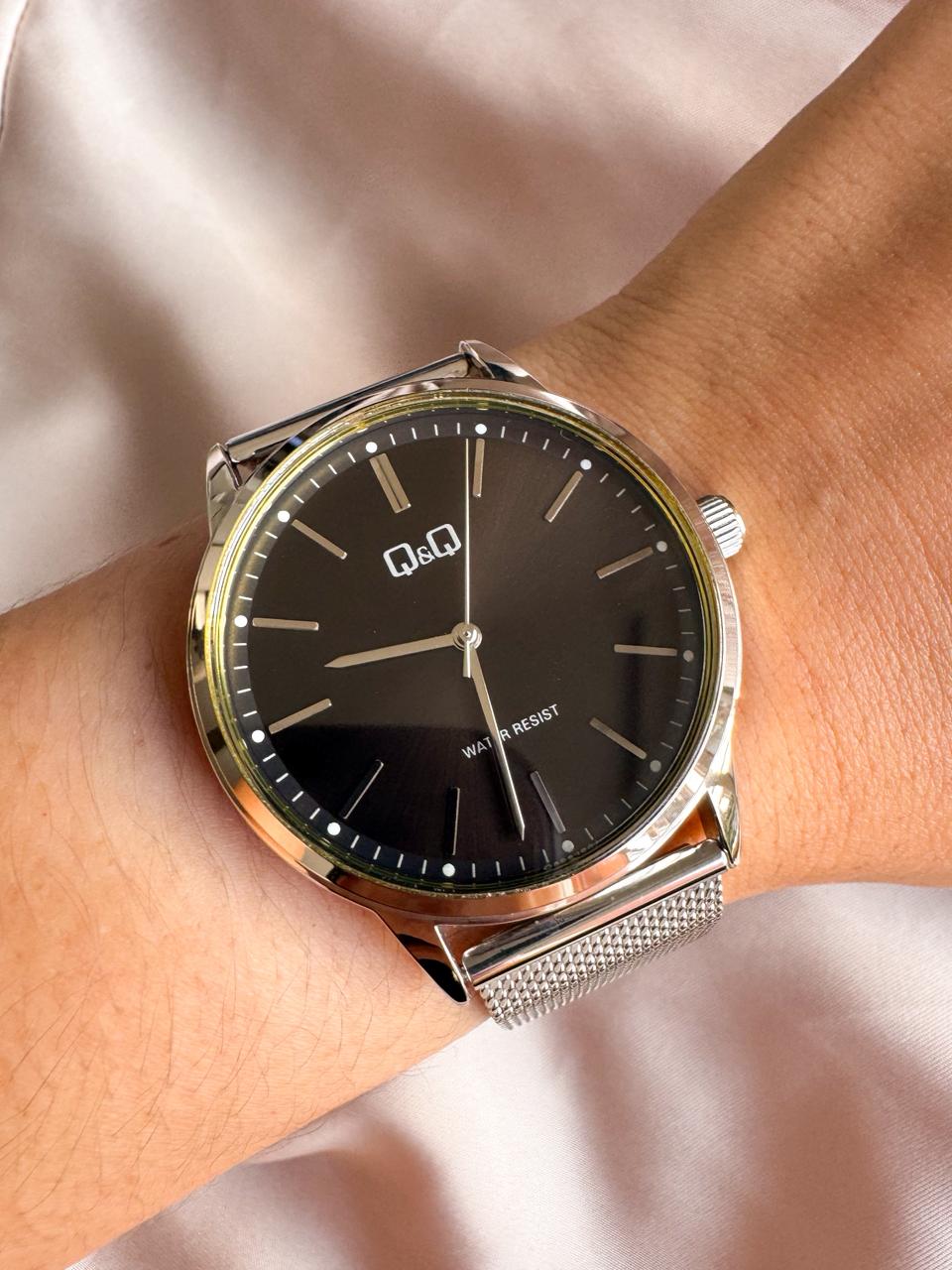 Q968J801Y malla plateado Reloj QYQ Q968J801Y unisex en malla - Imagen 1