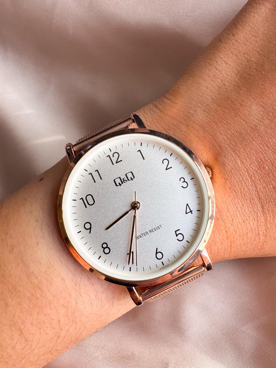 QA20J044Y malla oro rosa Reloj QYQ QA20J044Y unisex en malla - Imagen 1