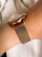 Reloj QYQ oro rosa mujer - Imagen 2