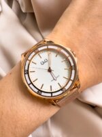 Reloj QYQ B47 ORO ROSA FONDO BLANCO MALLA