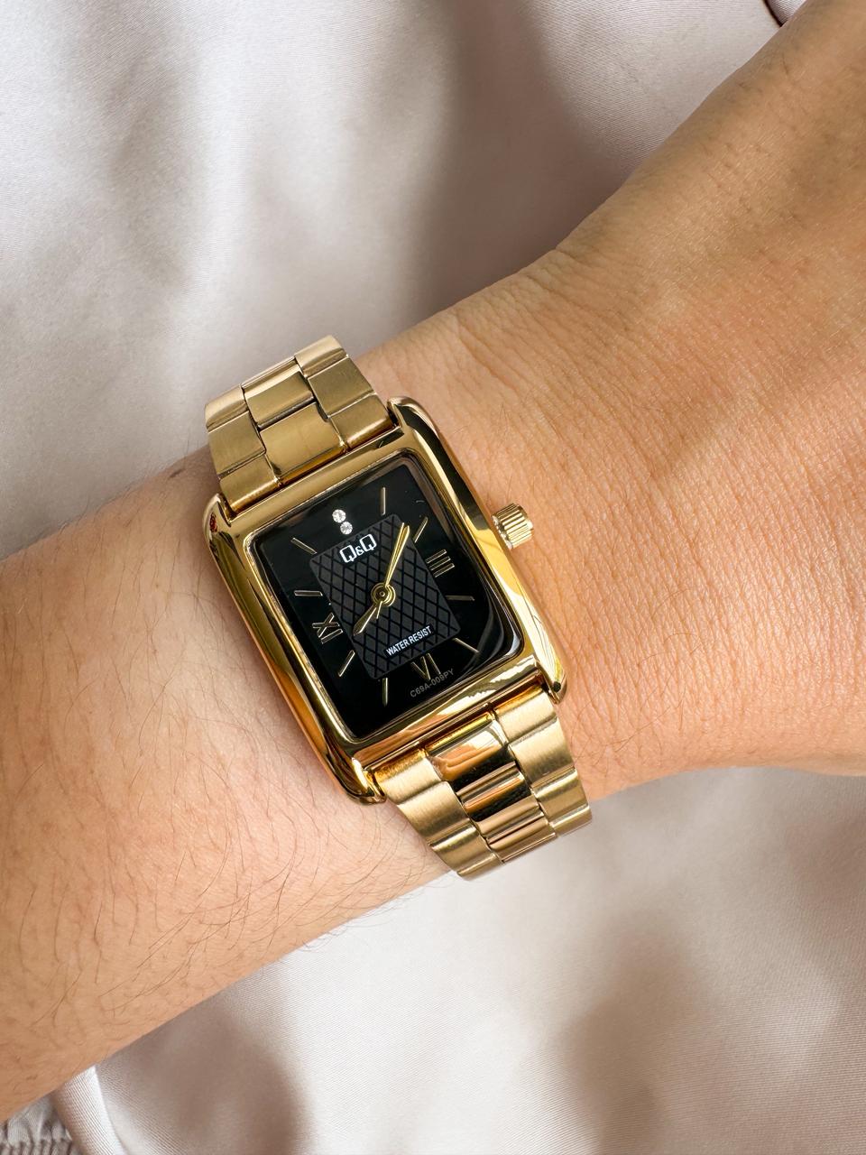 QYQ C69A TIPO CARTIER DORADO FONDO NEGRO Reloj QYQ C69A DORADO FONDO NEGRO - Imagen 1