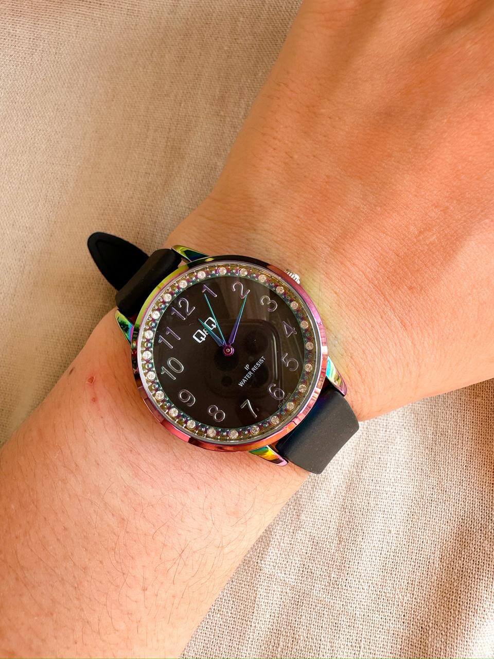 QZ35J808Y silicona negro pequeño RELOJ QYQ QZ35J808Y NEGRO - Imagen 1