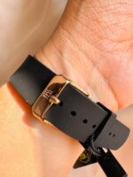 RELOJ YESS NEGRO SMT-250509-05 - Imagen 4