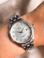 RELOJ YESS PLATEADO PEQUEÑO Y24076L-01