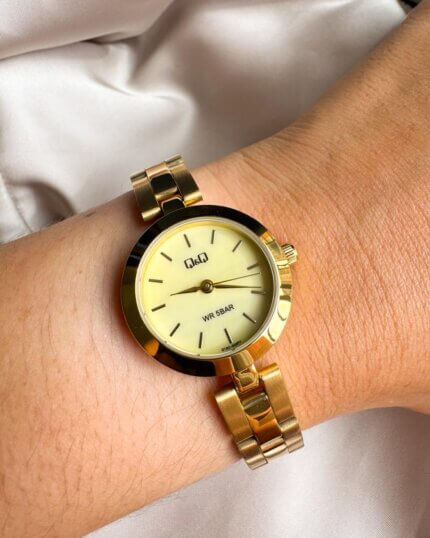 Reloj QYQ Q13C DORADO JOYITA